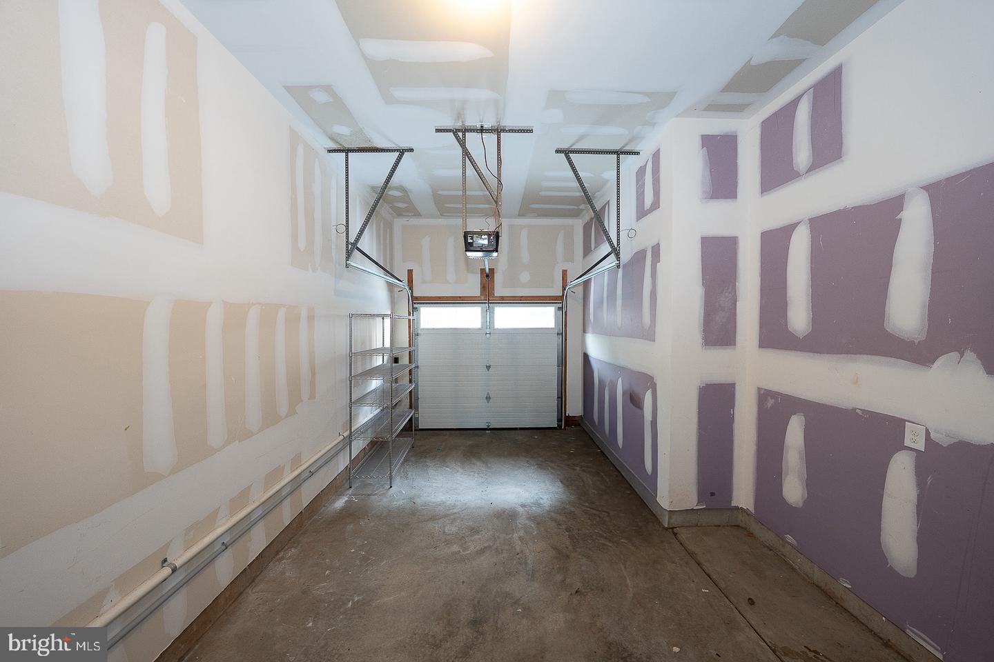 407 Lakeview Ct #5 Lower Property Photo 45