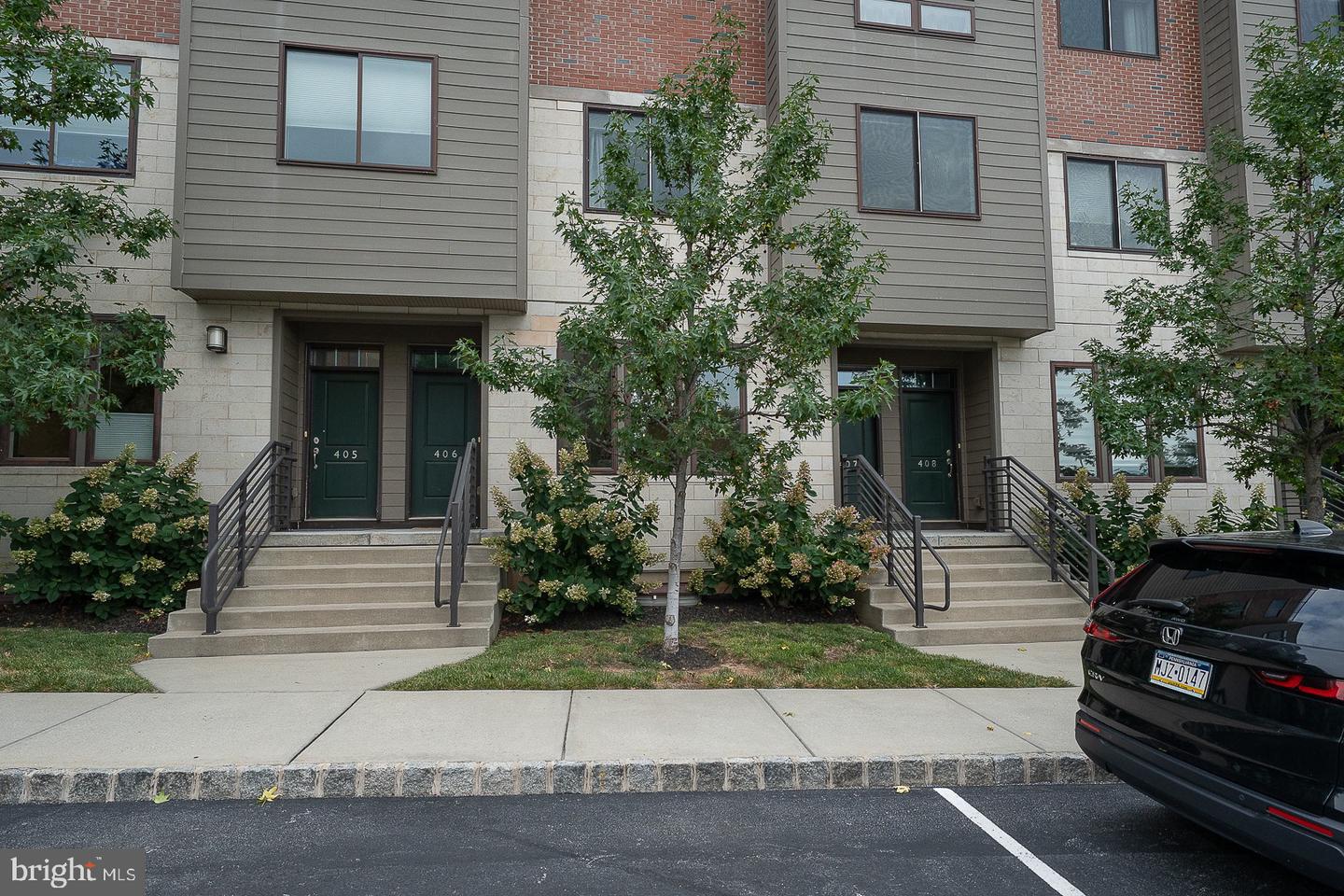 407 Lakeview Ct #5 Lower Property Photo 50