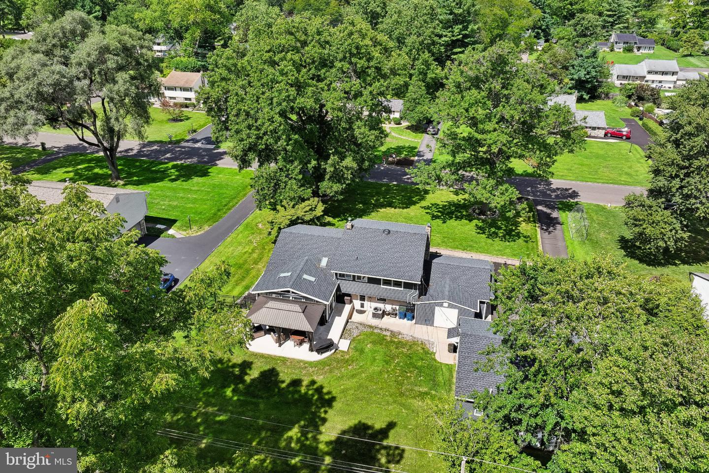 717 Lawrence Ln # Property Photo 40