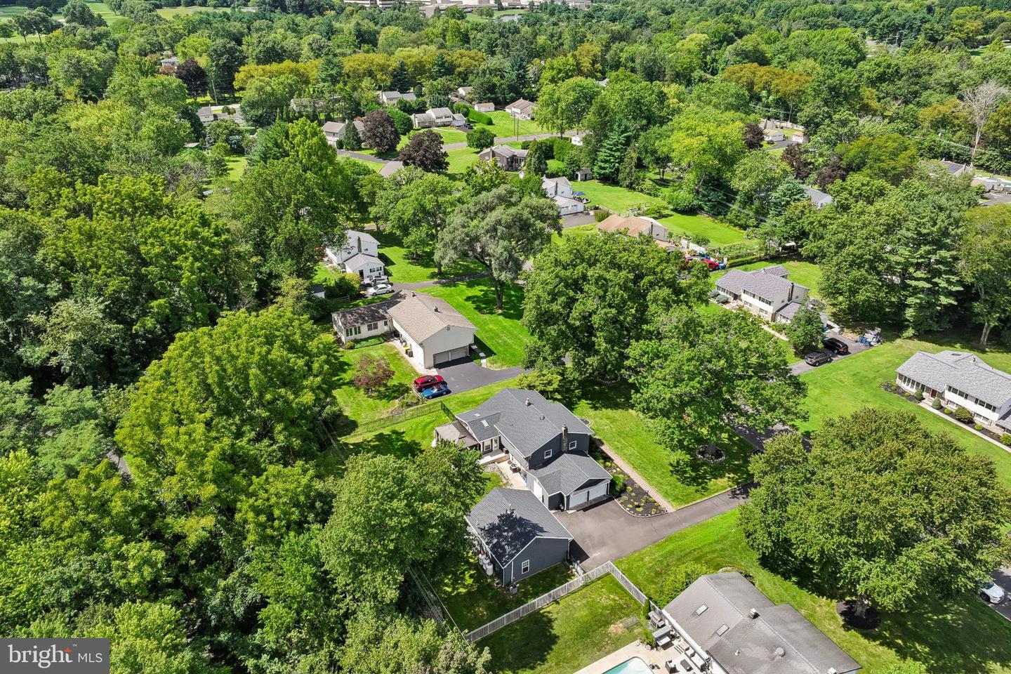 717 Lawrence Ln # Property Photo 42