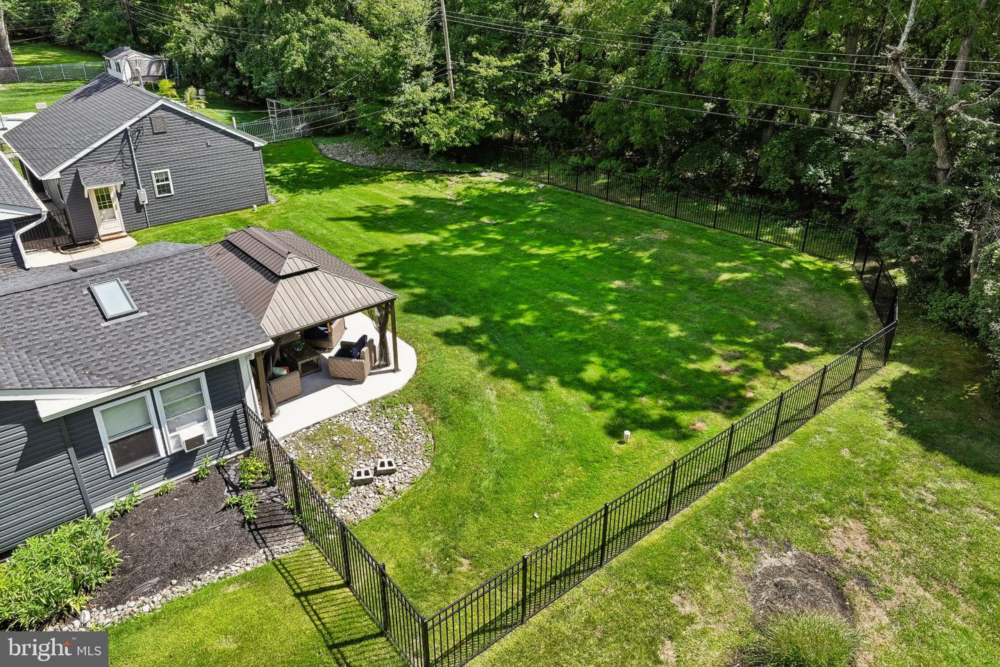 717 Lawrence Ln # Property Photo 45