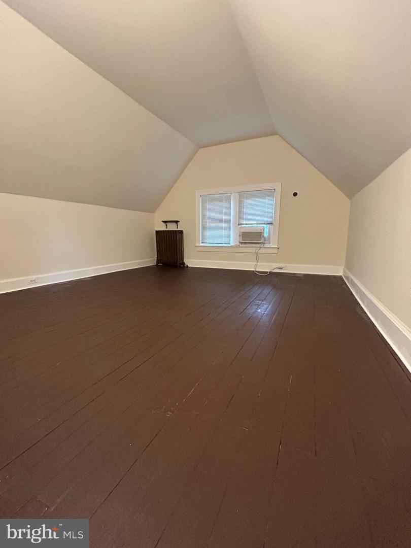 7303 Mountain Ave Property Photo 6
