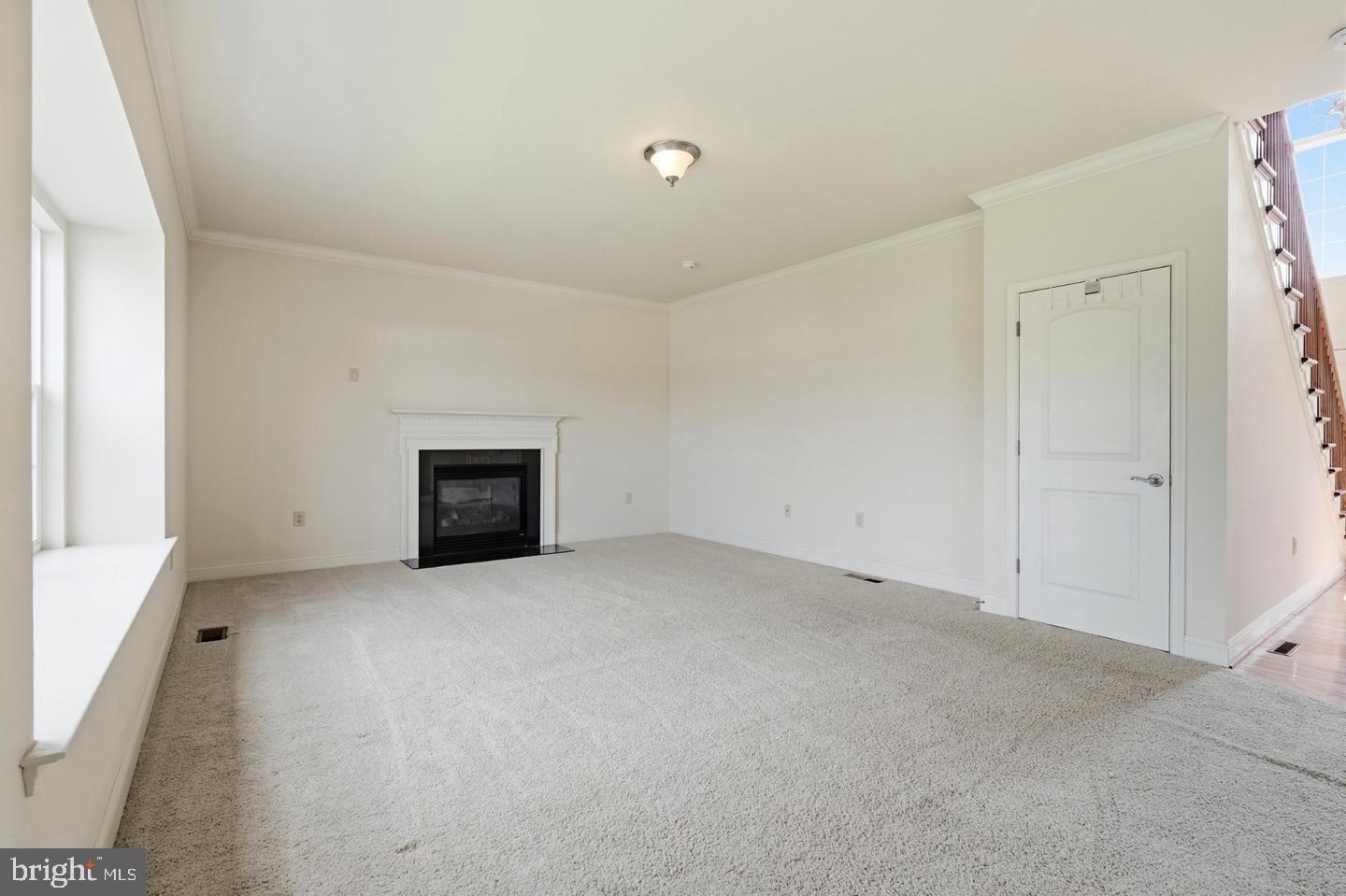 318 Elmwood Ln Property Photo 32