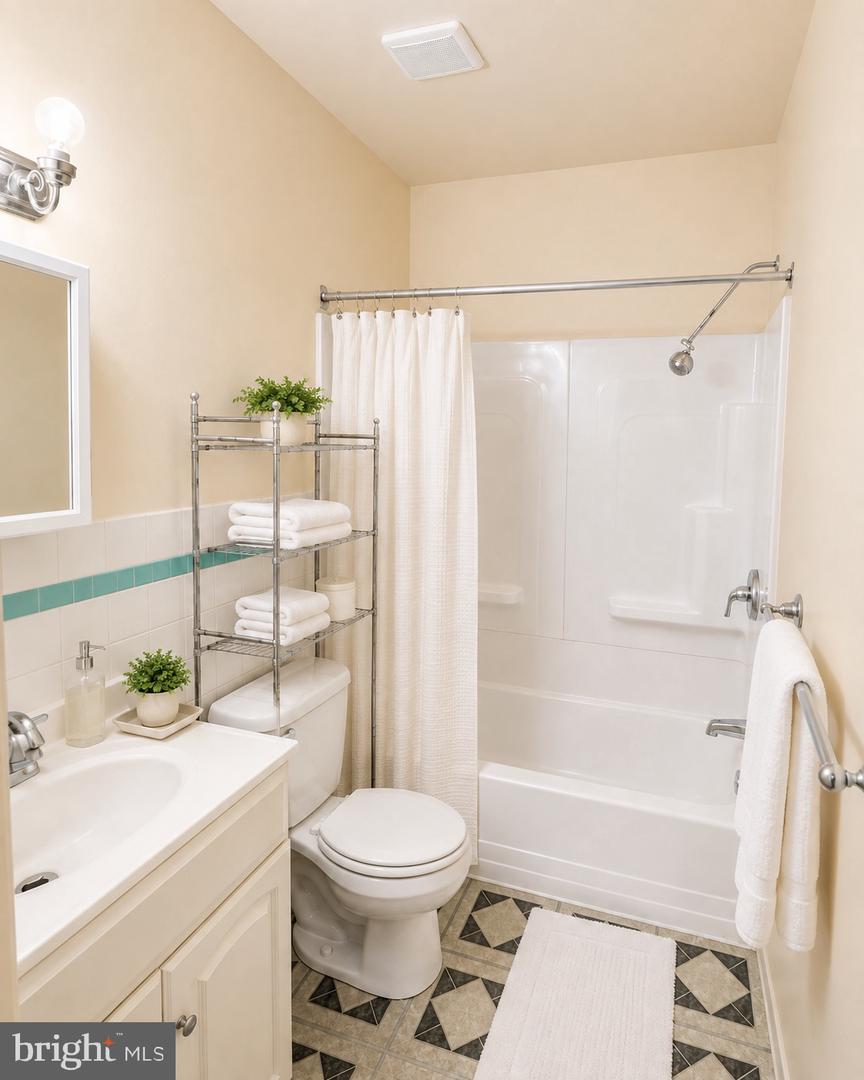 2539 Jenkintown Rd #112 Property Photo 13