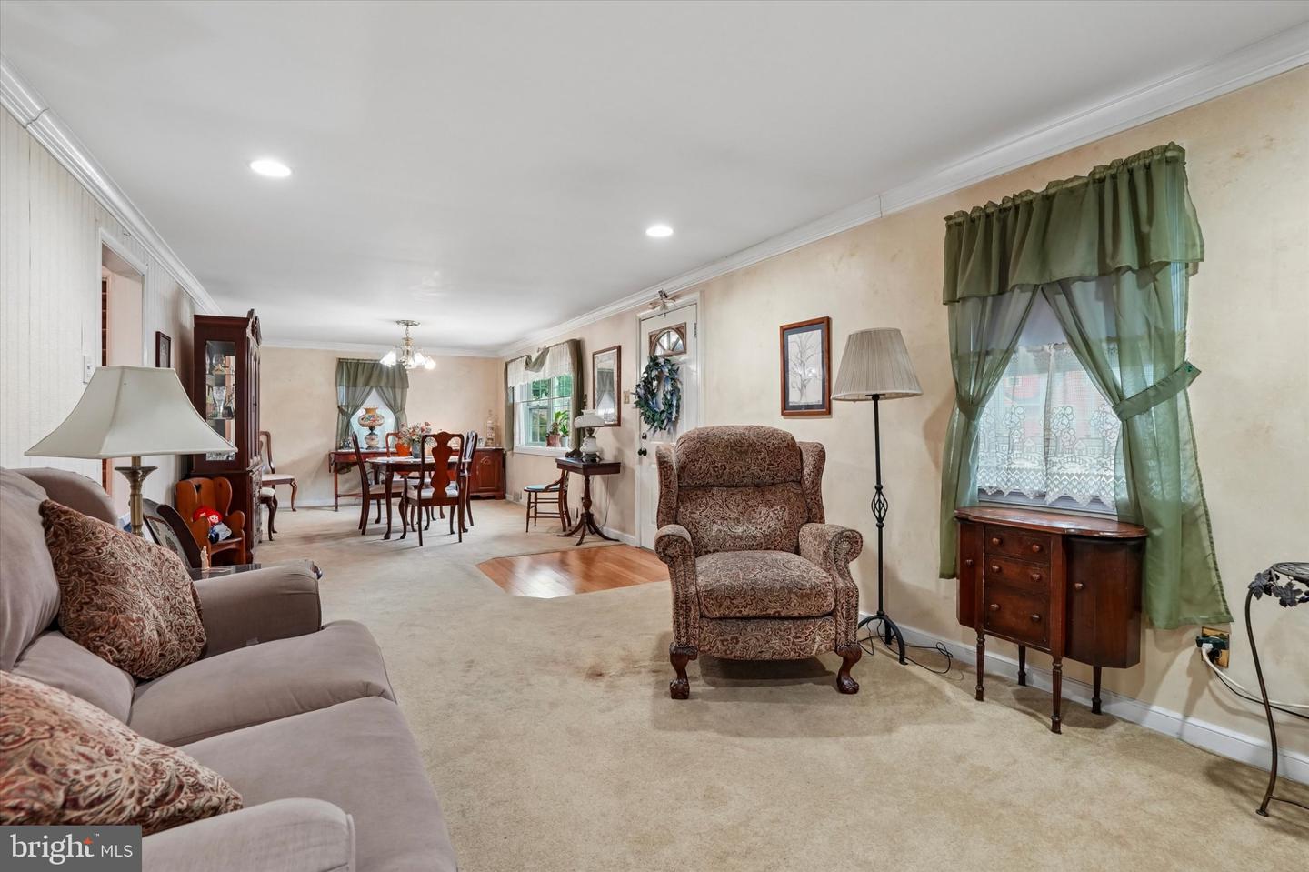 23 Norwyn Rd # Property Photo 4
