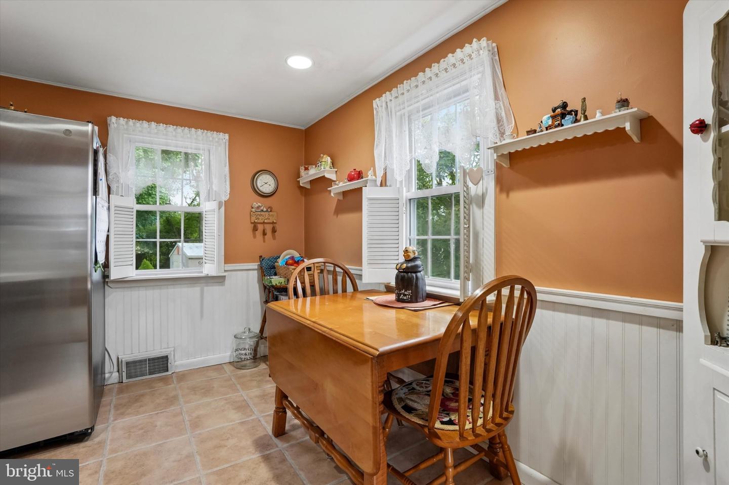23 Norwyn Rd # Property Photo 7