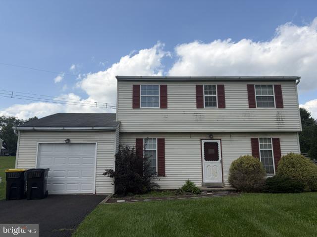 2037 Store Rd E # Property Photo 1