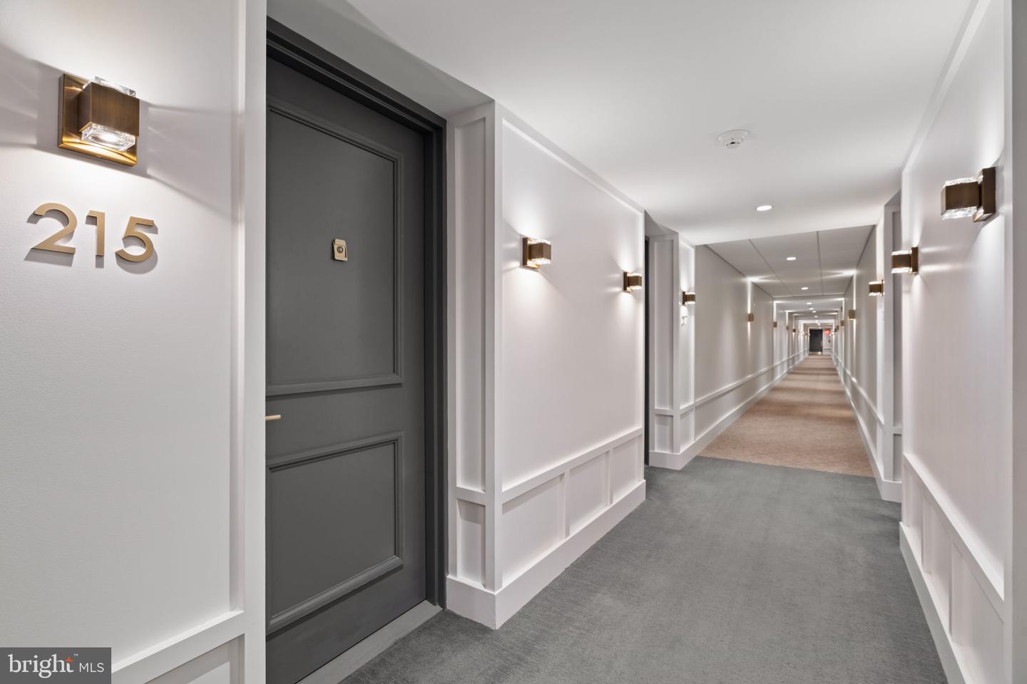 1637 Oakwood Dr #condo 215 Property Photo 5