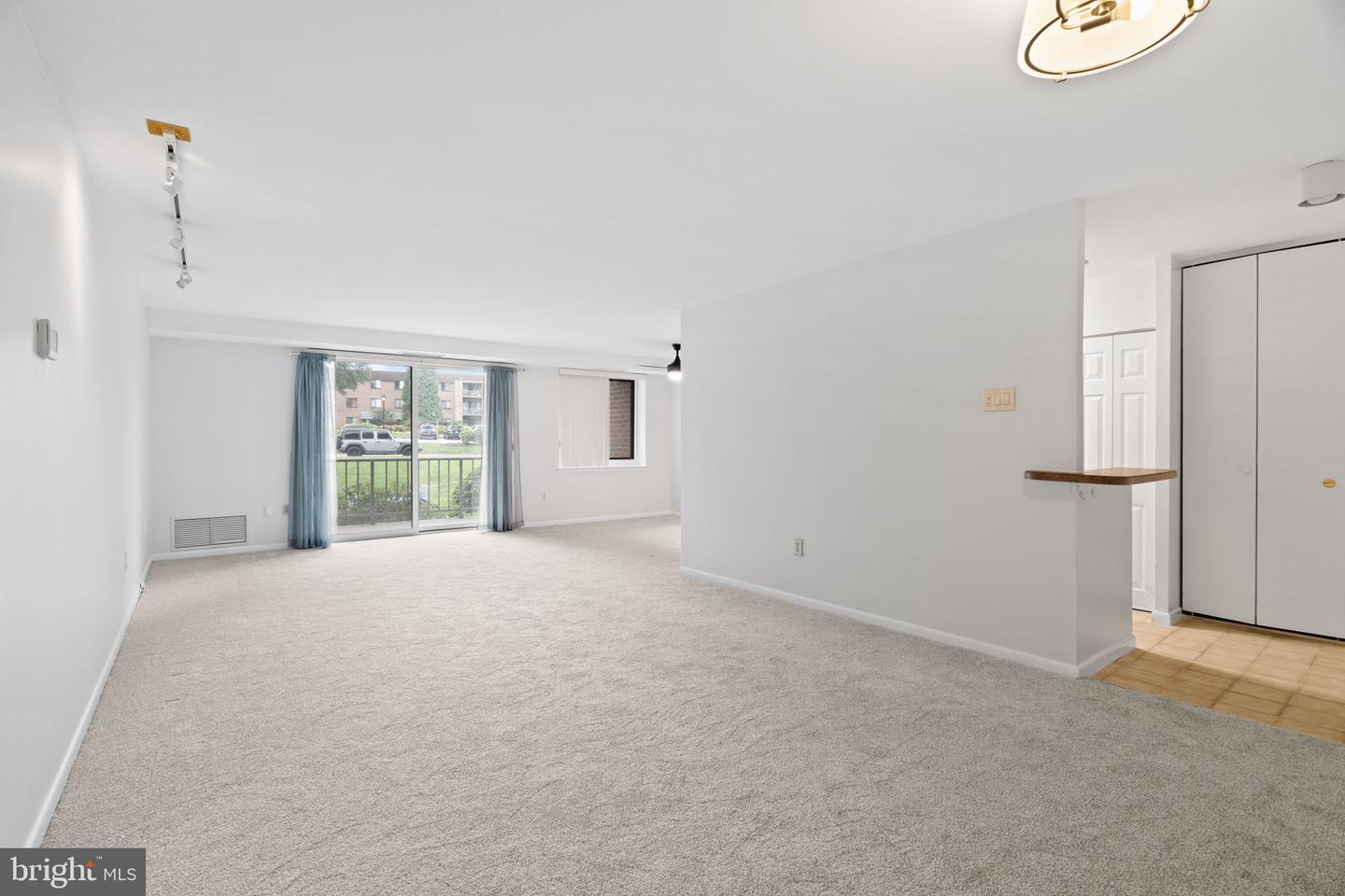 1637 Oakwood Dr #condo 215 Property Photo 12
