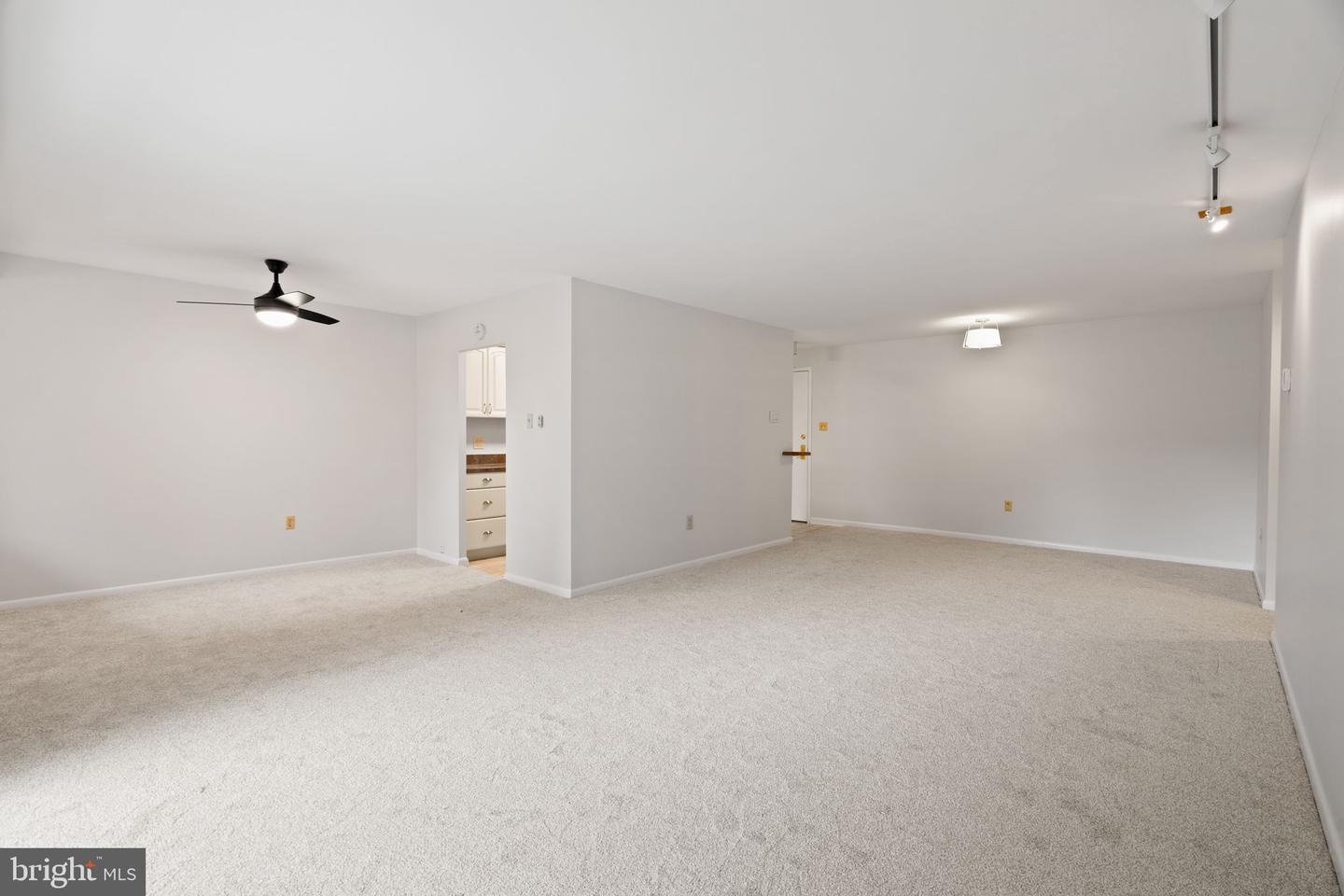 1637 Oakwood Dr #condo 215 Property Photo 14