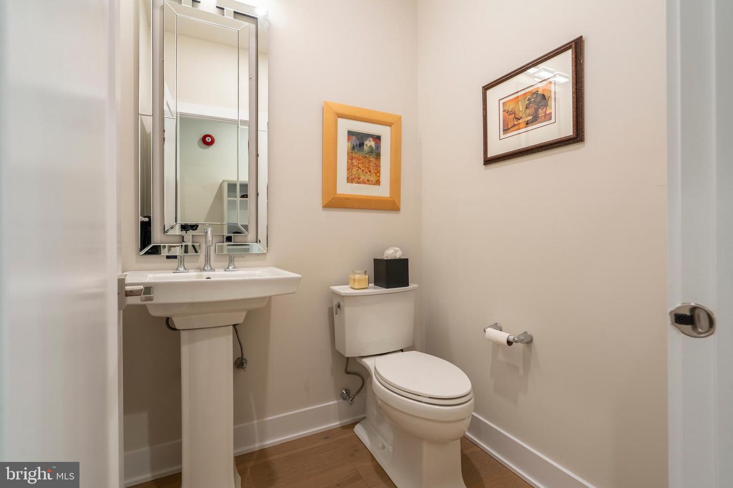 1101 Hewes St Property Photo 30