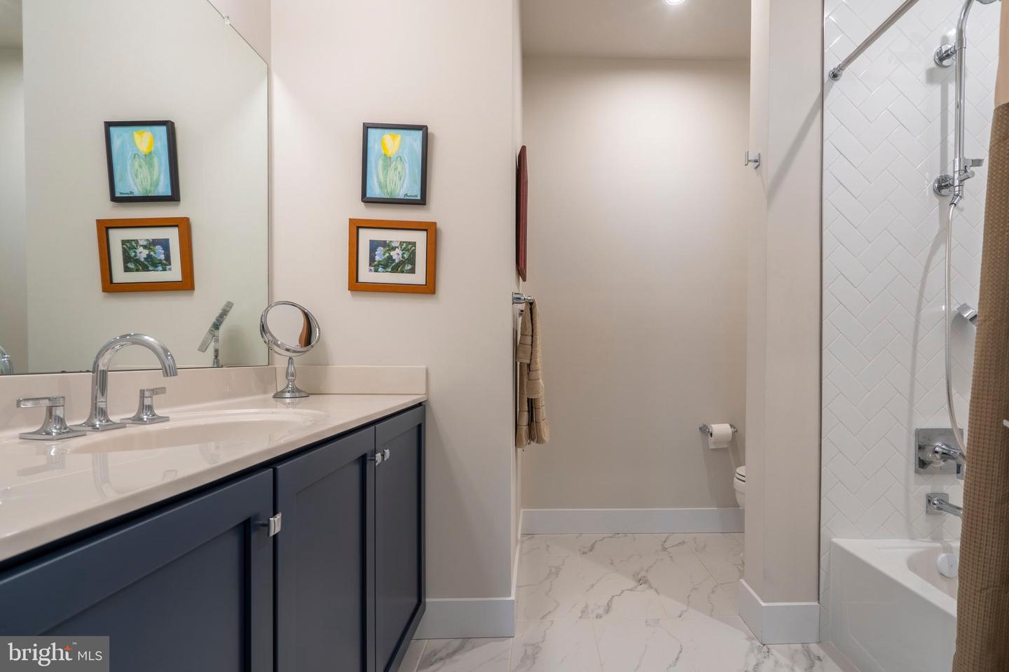 1101 Hewes St Property Photo 42