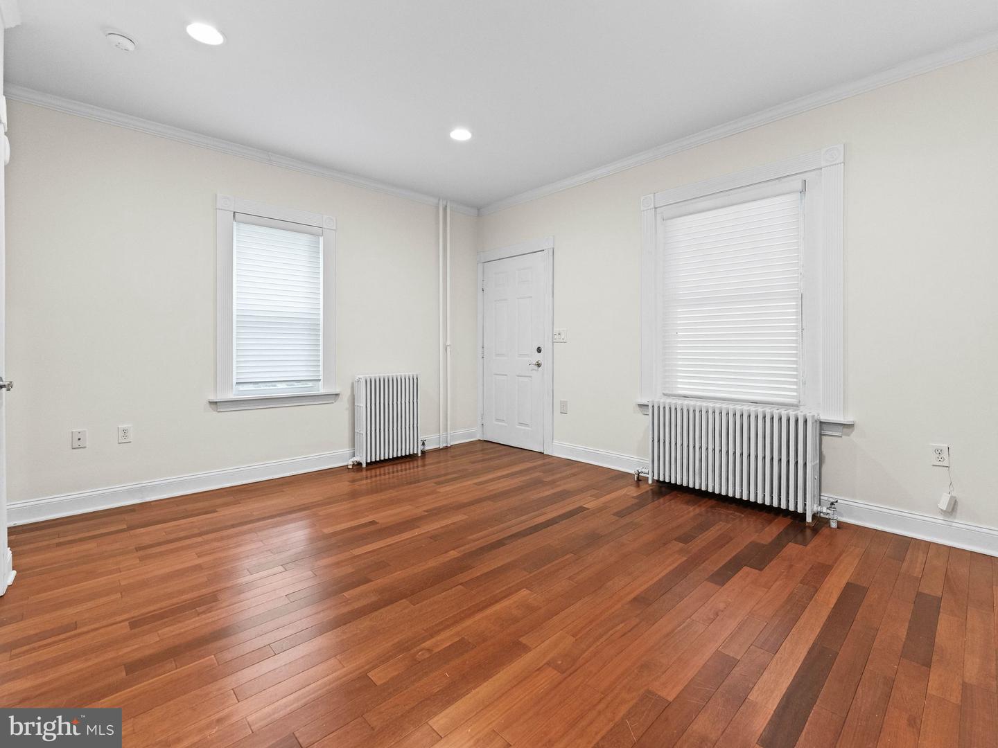 316 Locust Ave Property Photo 7