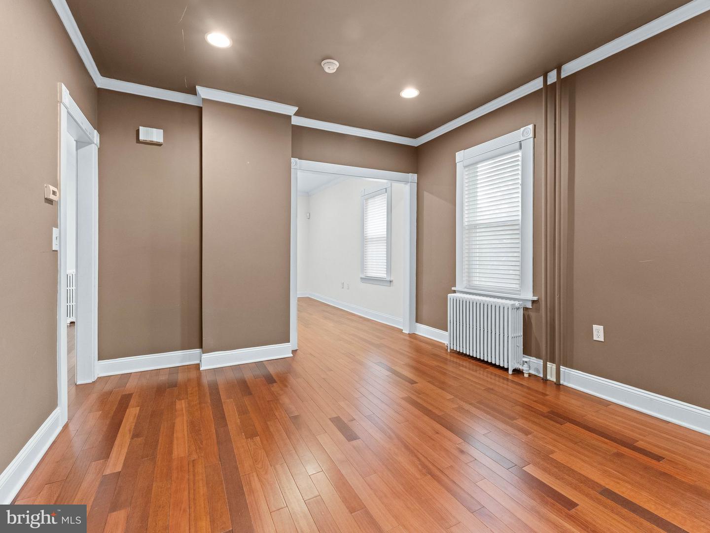 316 Locust Ave Property Photo 9