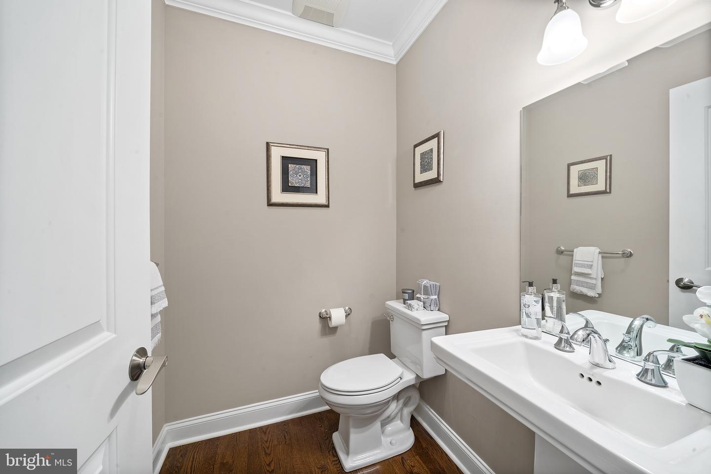 101 Woodside Rd #c Property Photo 13