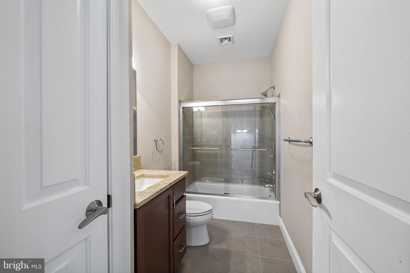 101 Woodside Rd #c Property Photo 25