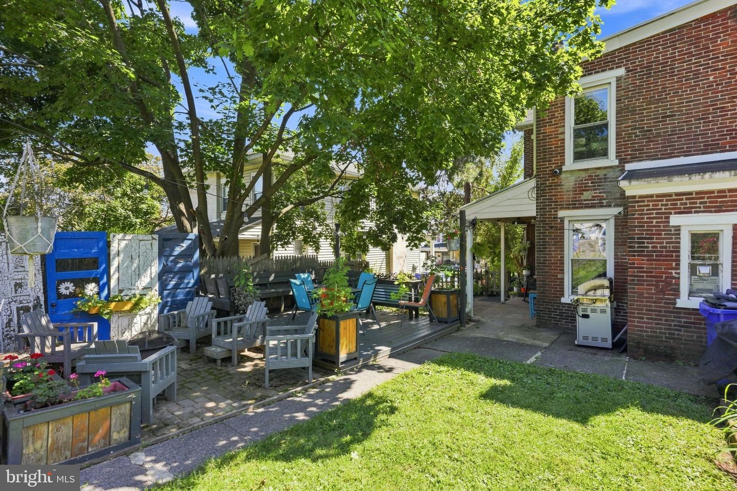 1069 South St Property Photo 18