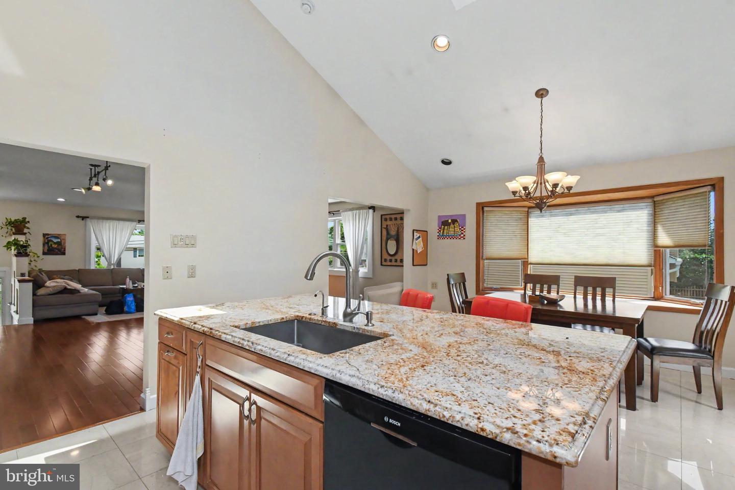 24 School Property Photo 14