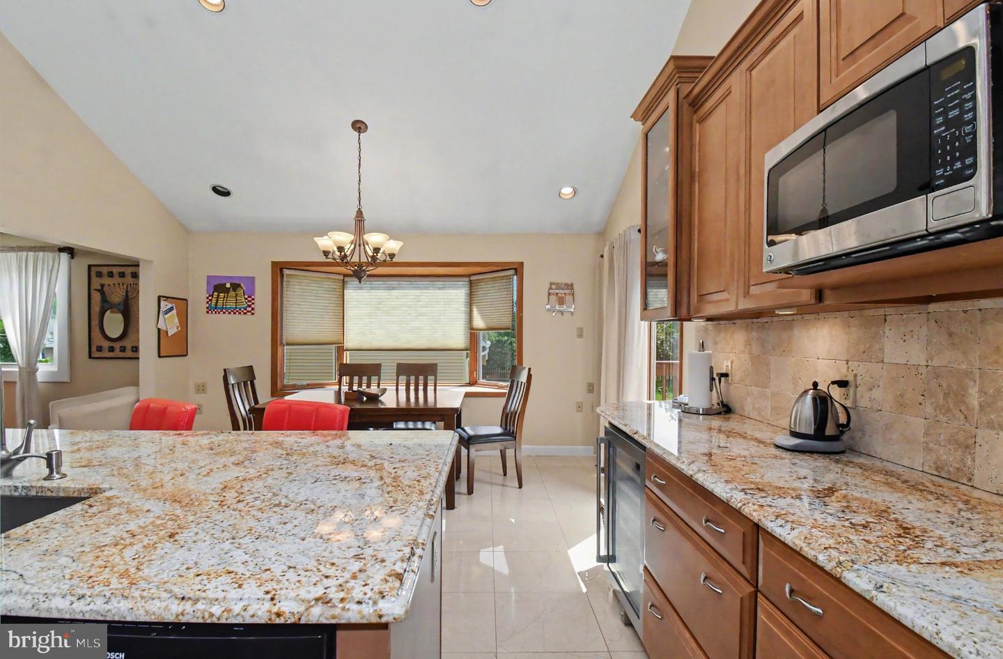 24 School Property Photo 15