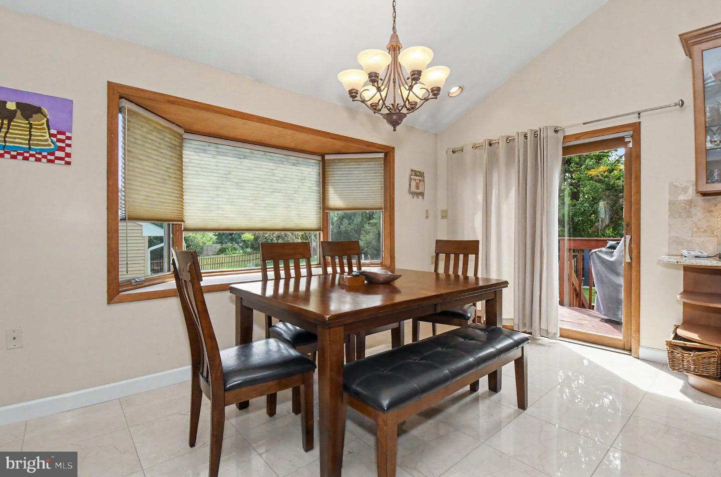 24 School Property Photo 16