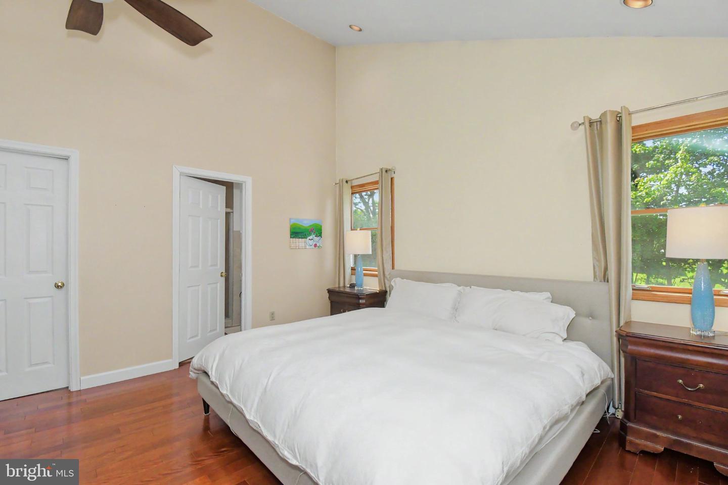 24 School Property Photo 19