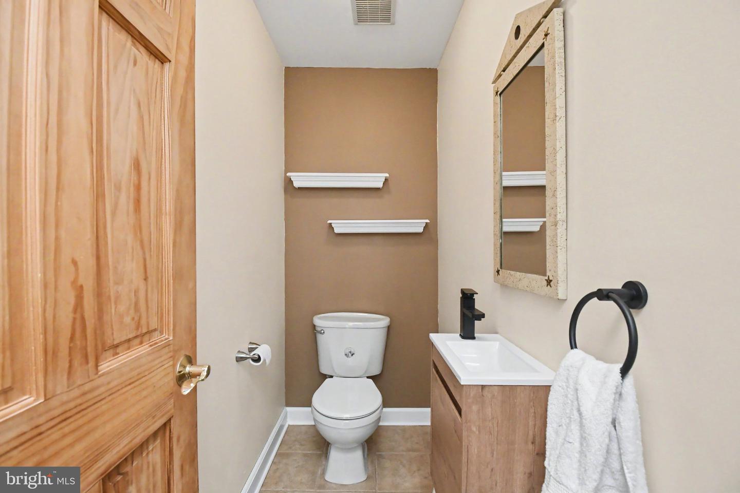 24 School Property Photo 29