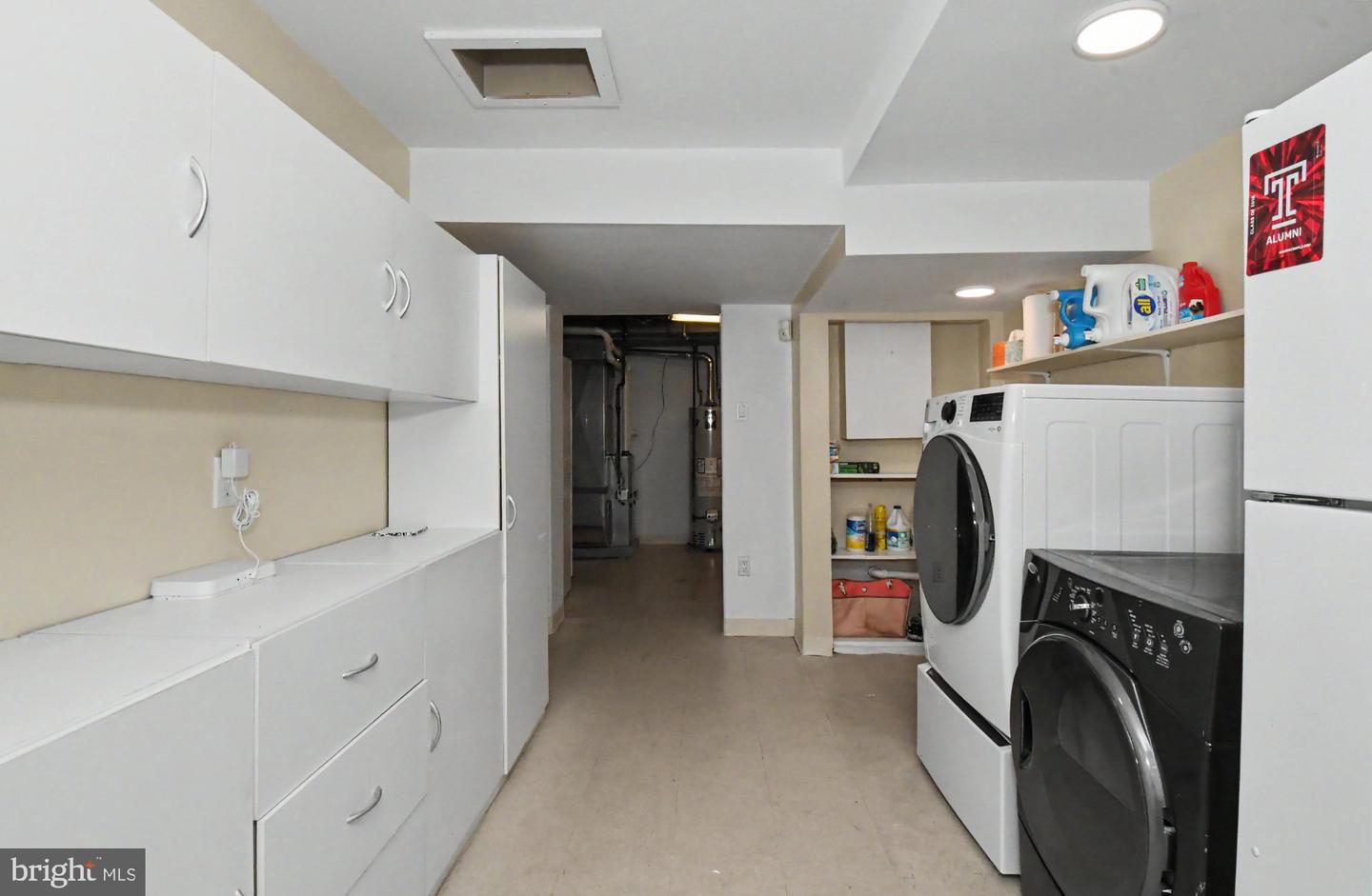 24 School Property Photo 40