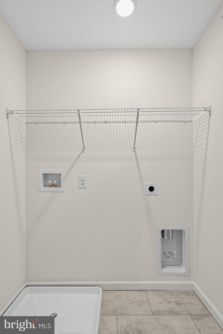 100 Beacon Ct #10405 Property Photo 15