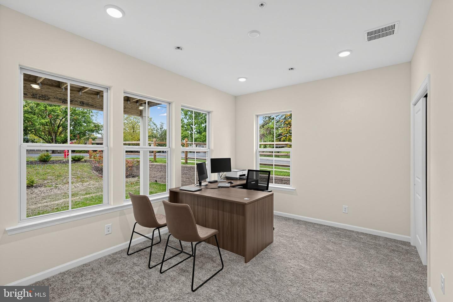100 Beacon Ct #10405 Property Photo 16