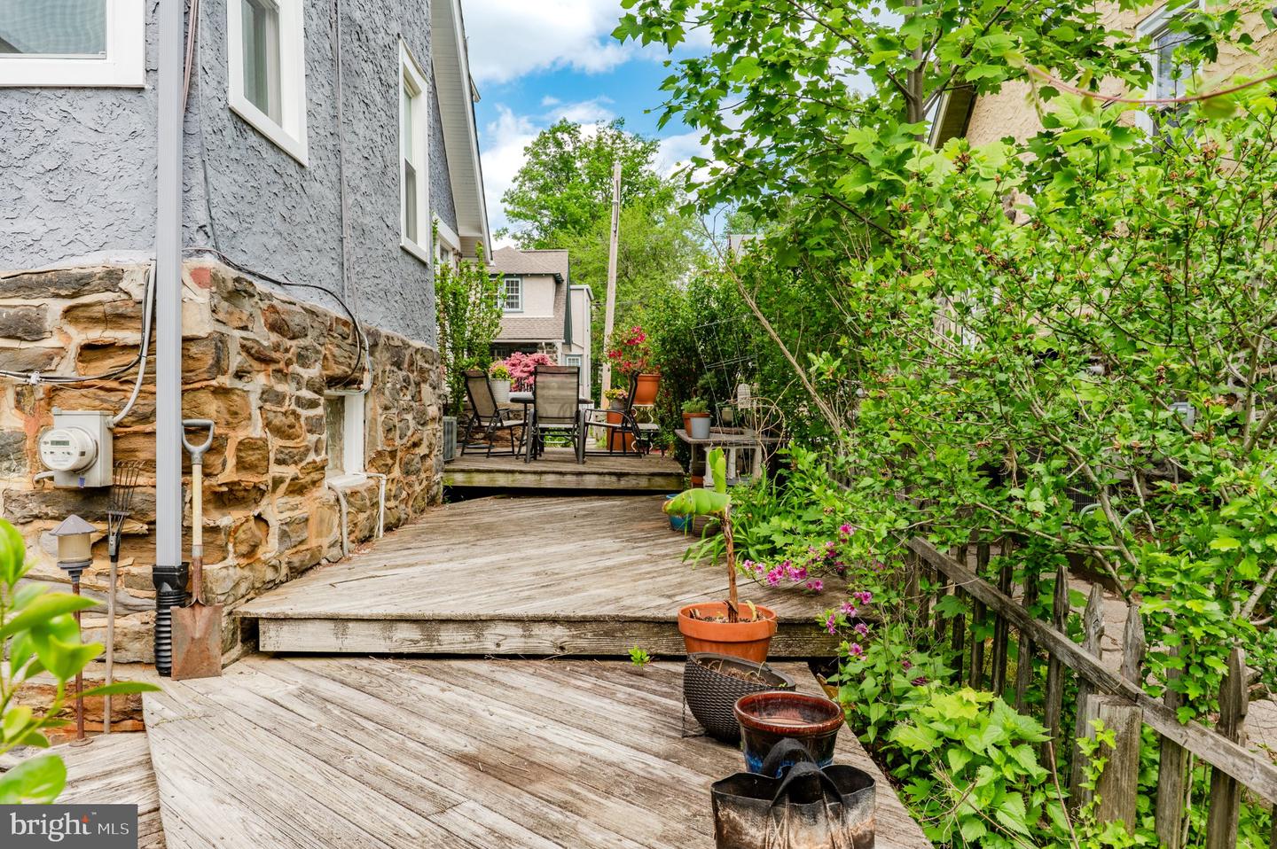 124 Kenilworth Rd # Property Photo 5