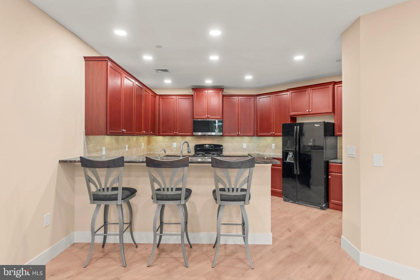 354 Carson Ter Property Photo 12