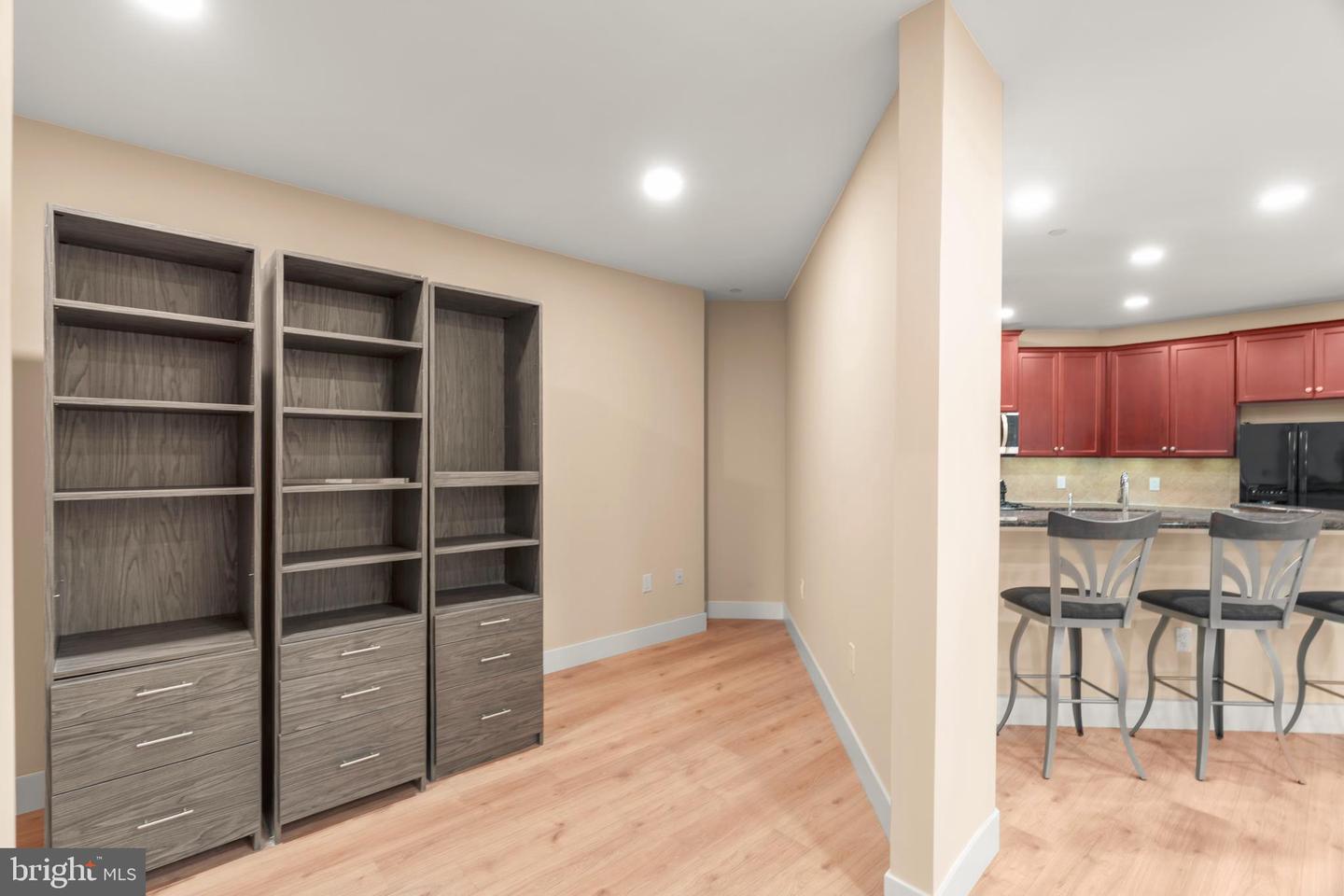 354 Carson Ter Property Photo 16