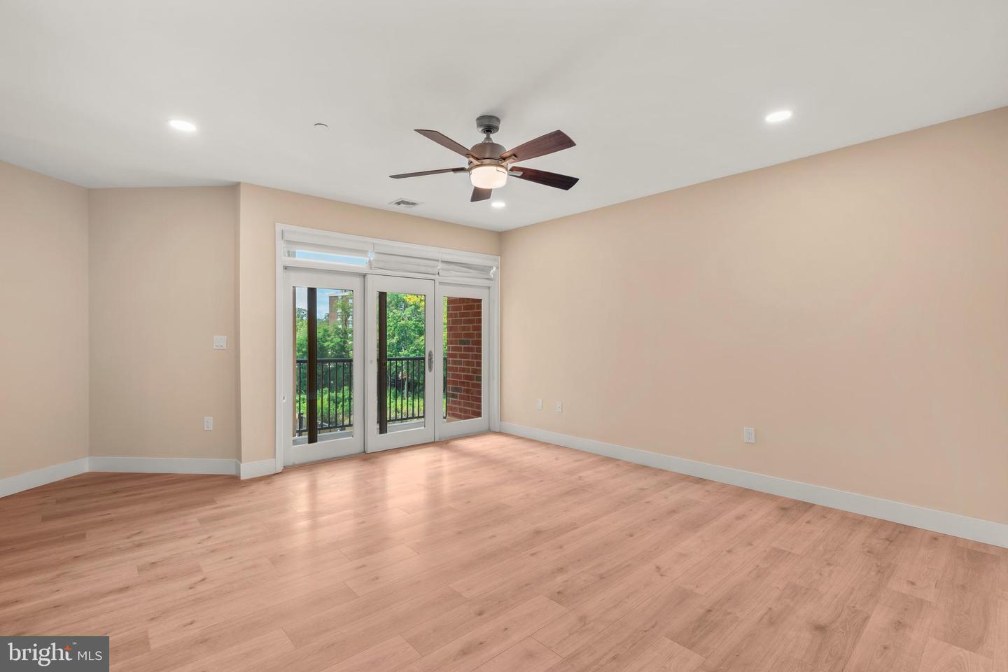 354 Carson Ter Property Photo 20