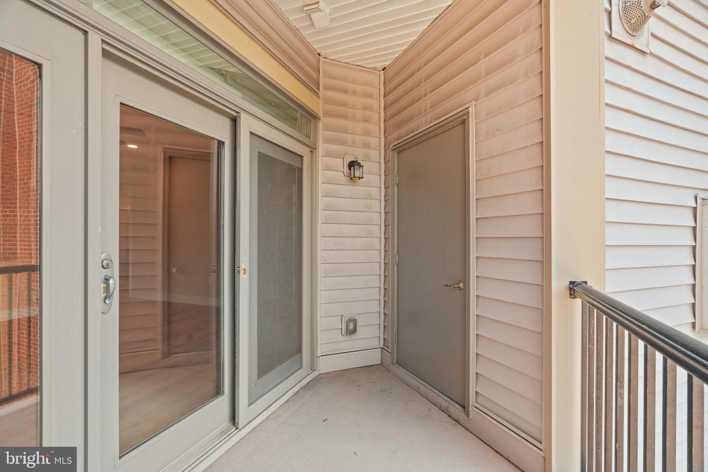 354 Carson Ter Property Photo 26