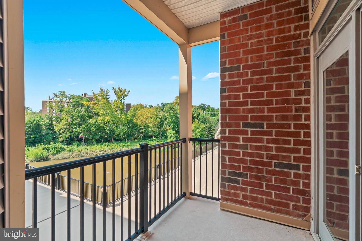 354 Carson Ter Property Photo 27