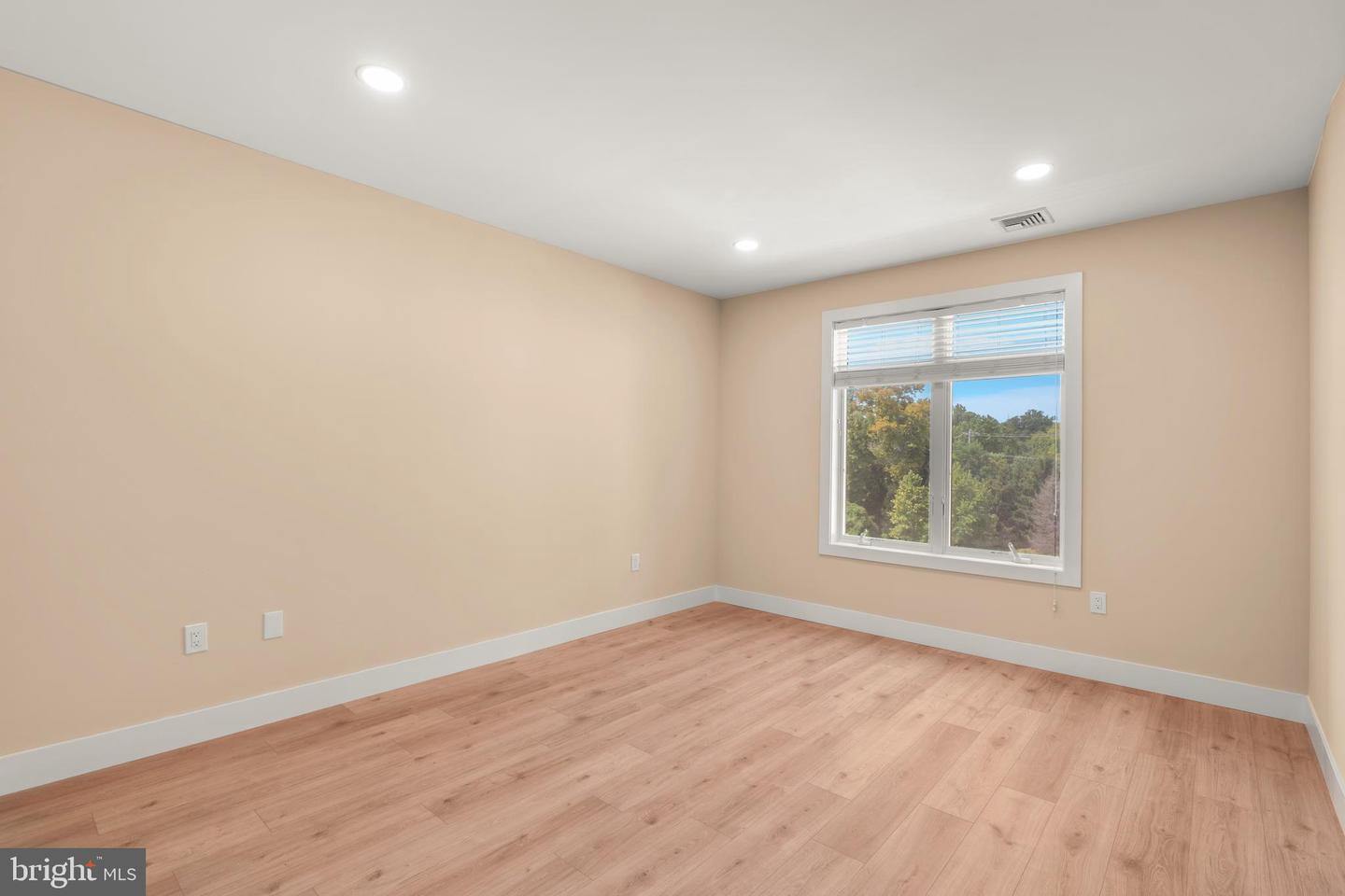 354 Carson Ter Property Photo 29
