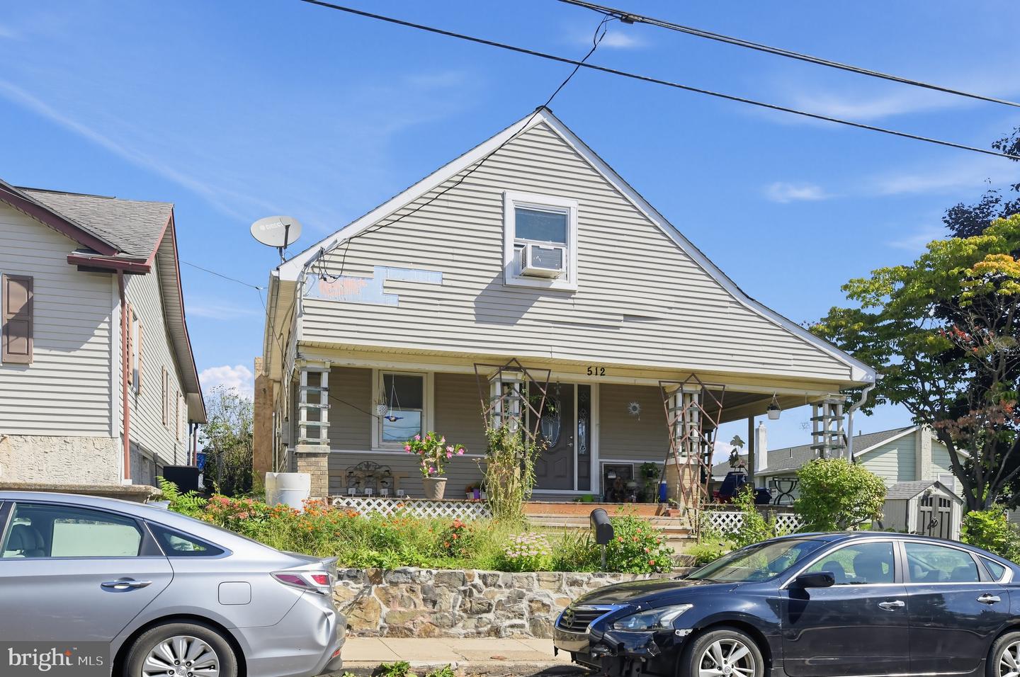 512 Elm St # Property Photo 5