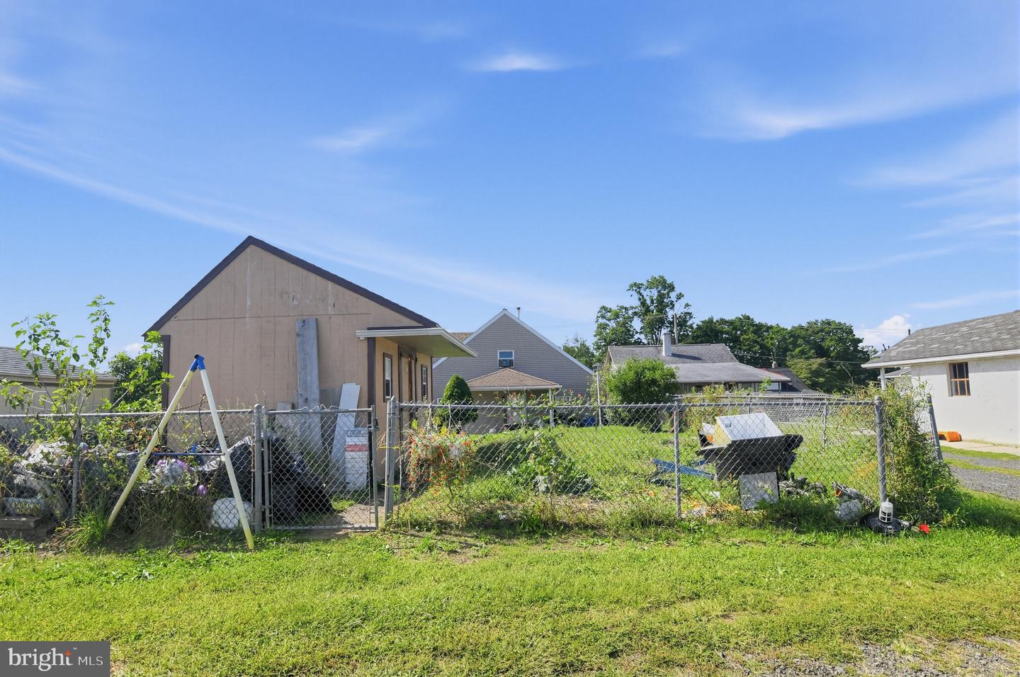 512 Elm St # Property Photo 12
