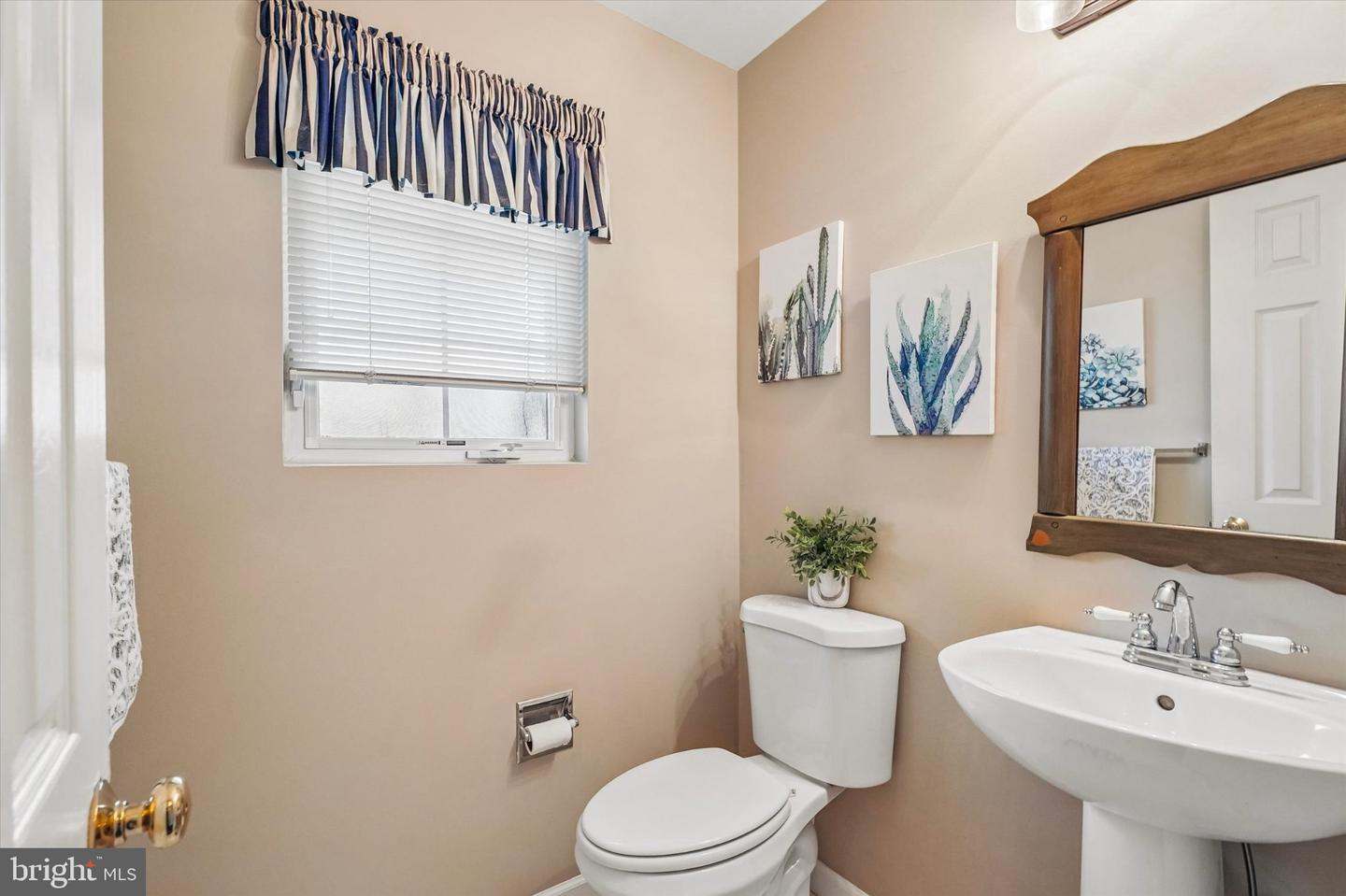 31 Bristol Ct Property Photo 8