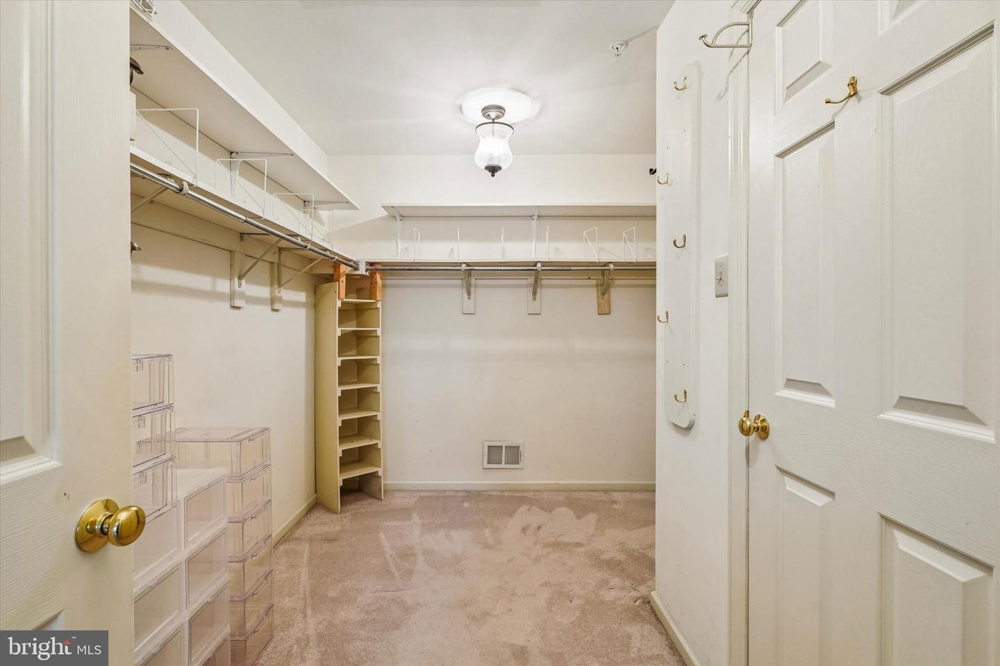 31 Bristol Ct Property Photo 22