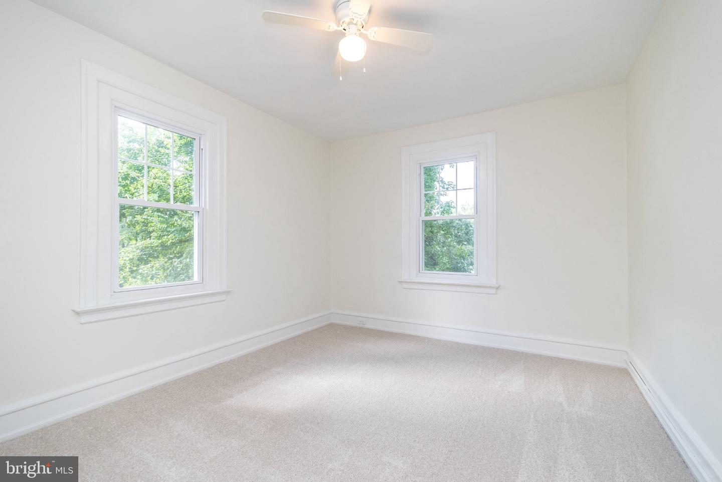 251 Washington Ln Property Photo 21
