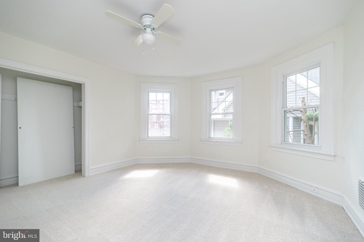 251 Washington Ln Property Photo 25
