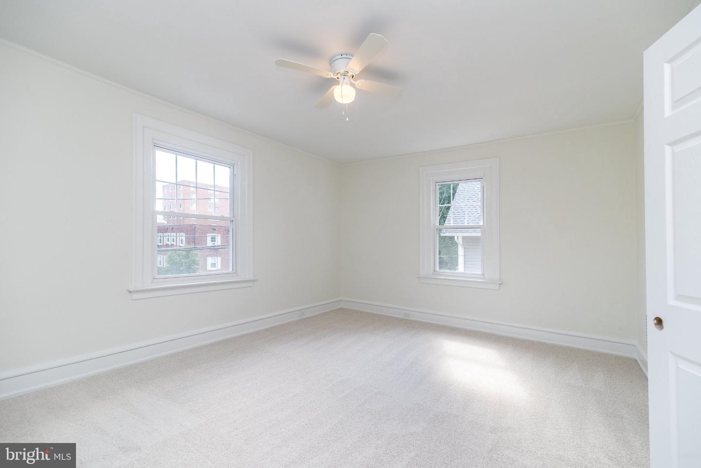 251 Washington Ln Property Photo 27
