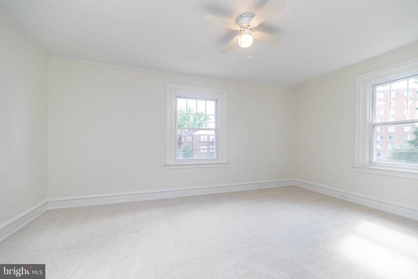 251 Washington Ln Property Photo 29