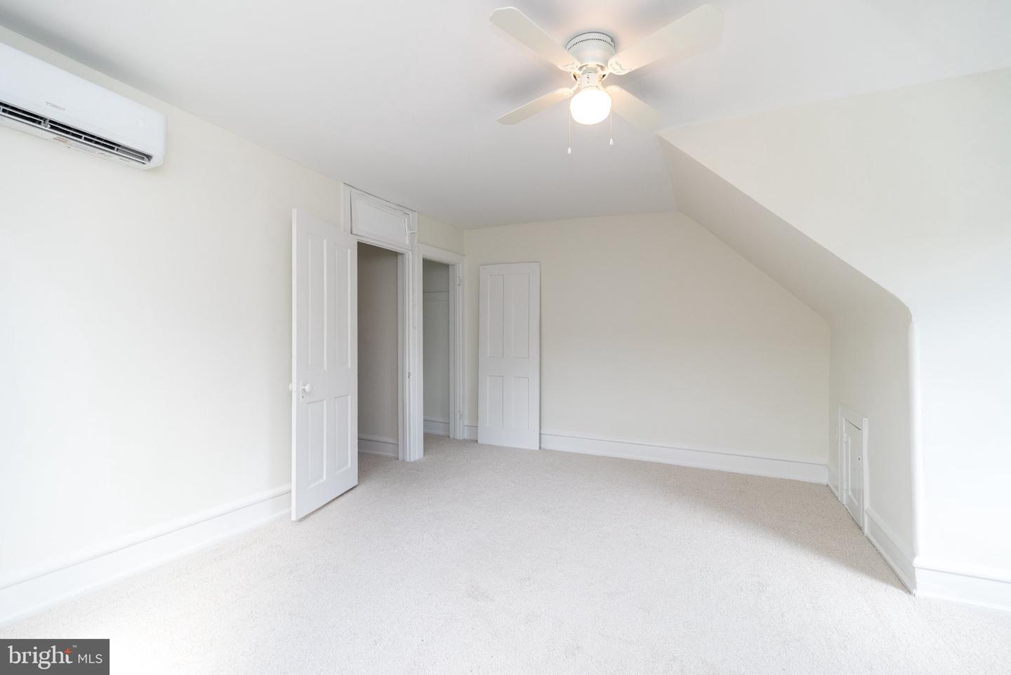 251 Washington Ln Property Photo 37