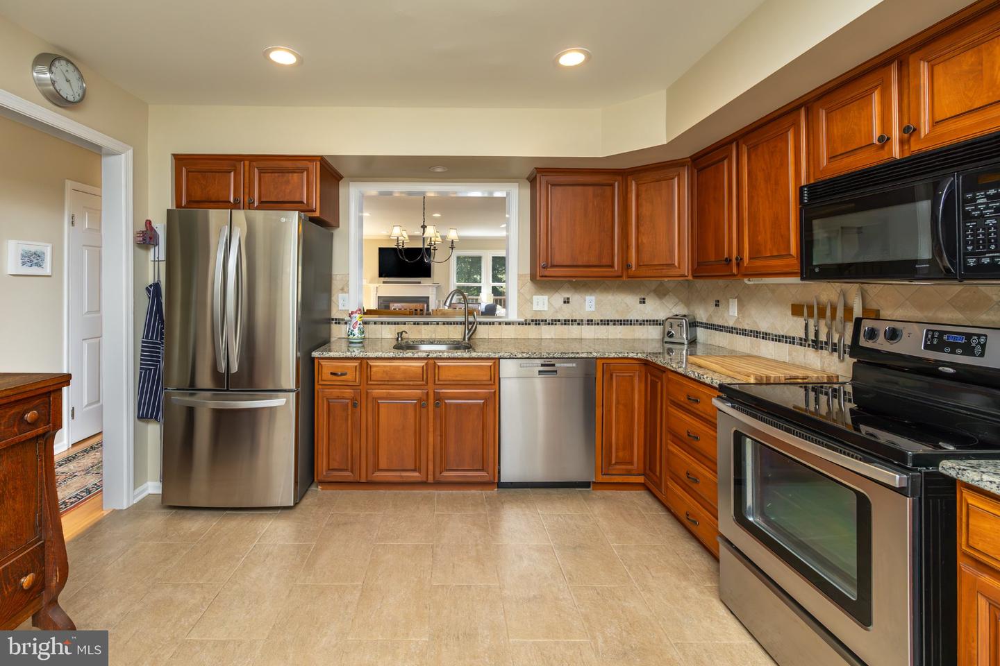 3054 Mitchell Ct Property Photo 4