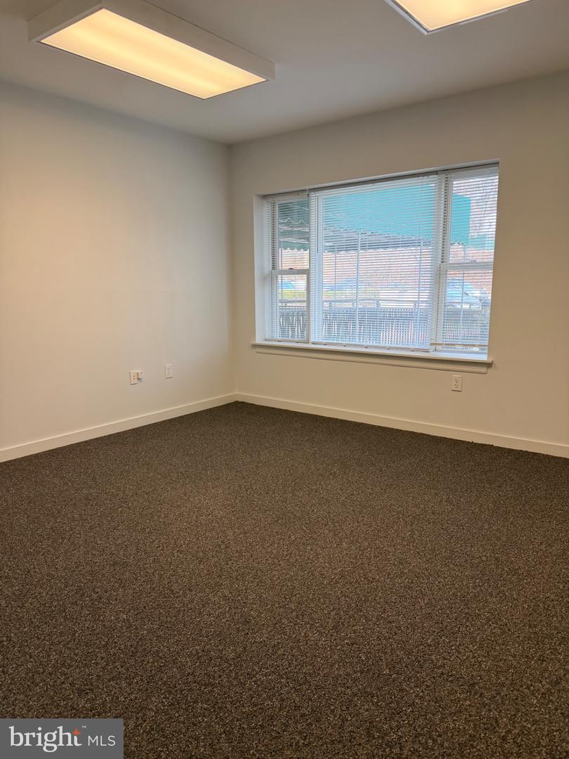 1600 Church Rd #b100 Property Photo 5