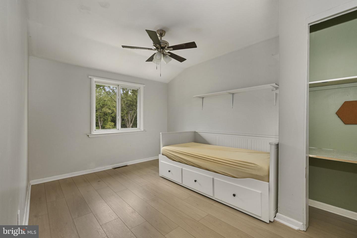 34 Fords Edge Property Photo 25