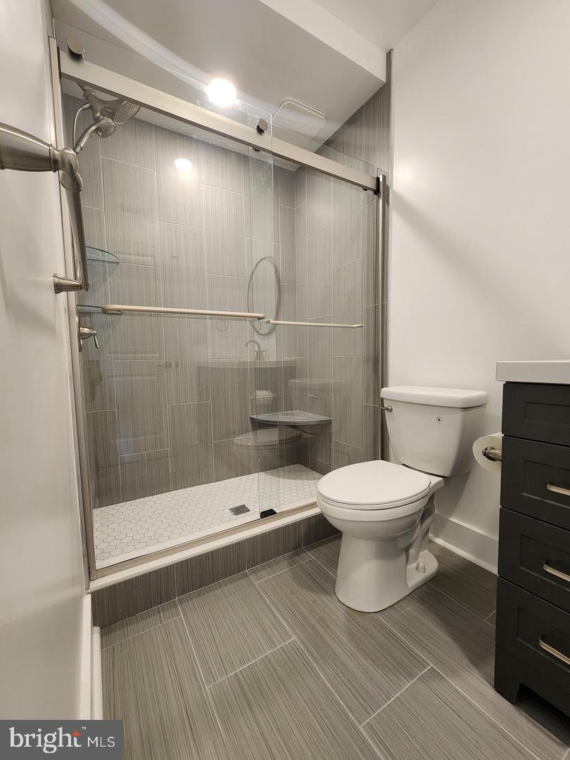 200 E High St #3a Property Photo 19