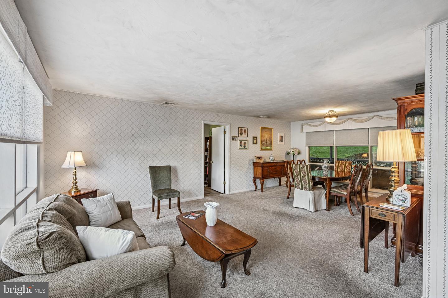 1404 Stotesbury Property Photo 6